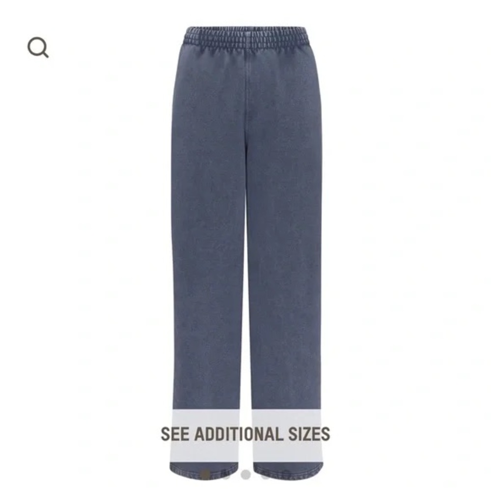 Skims Boyfriend Sweatpants size small. Color steel blue
